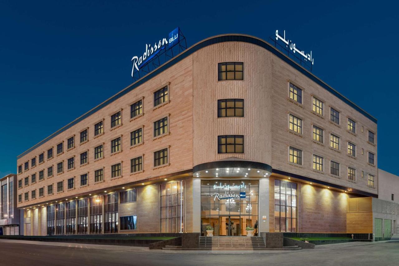 Radisson Blu Hotel, Buraidah Exterior photo